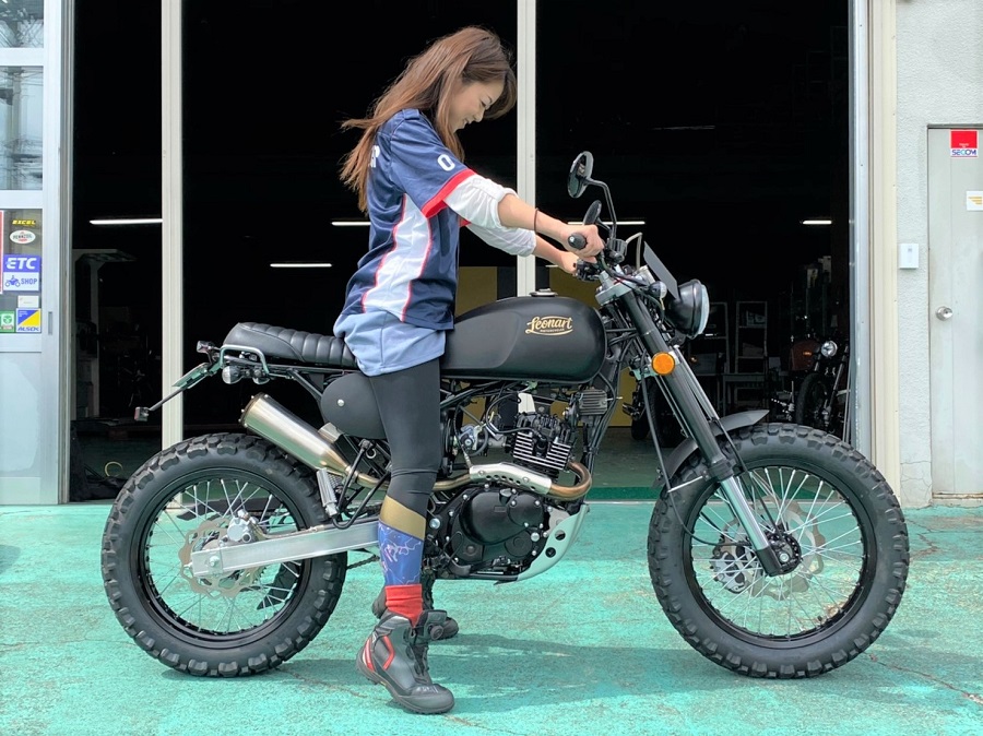 スペイン発祥のモーターサイクルブランド Leonart レオンアート を磨いてきたよ あみーごの突撃ゼロフィニッシュ Surluster シュアラスター オフィシャルサイト